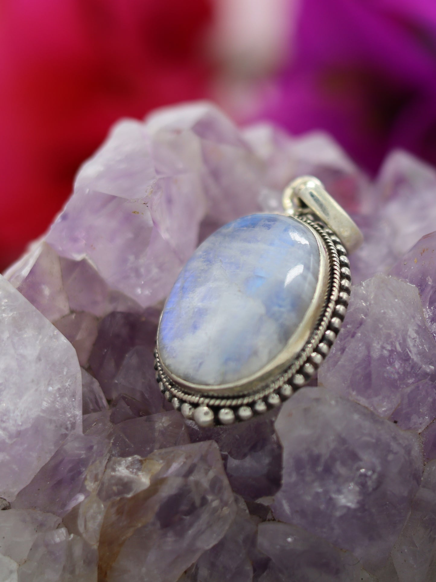MOONSTONE PENDANT