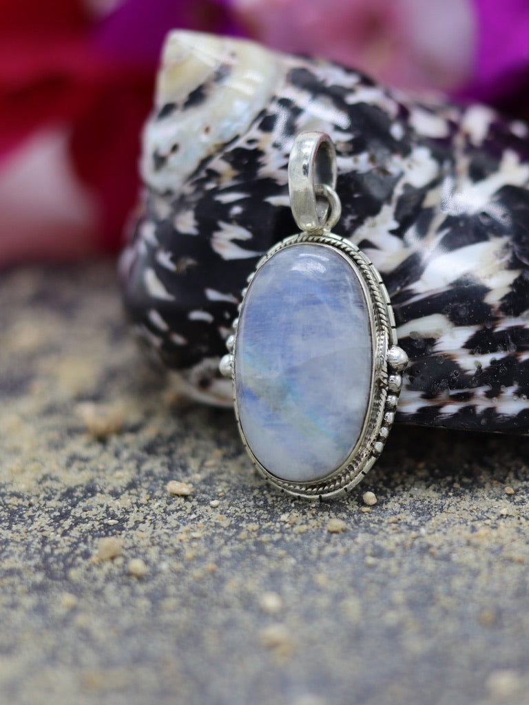MOONSTONE PENDANT