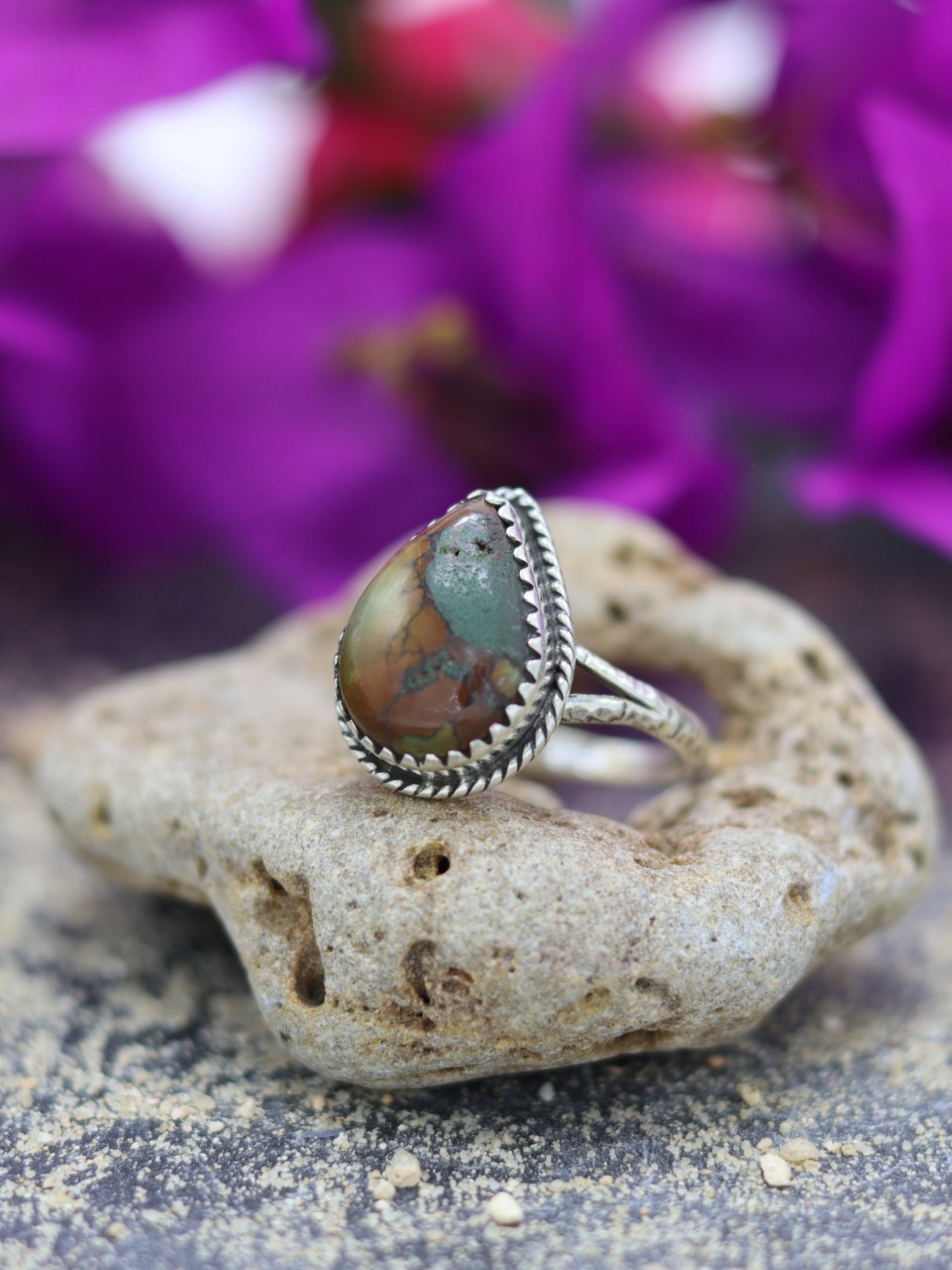 S0NORAN SILVER RING