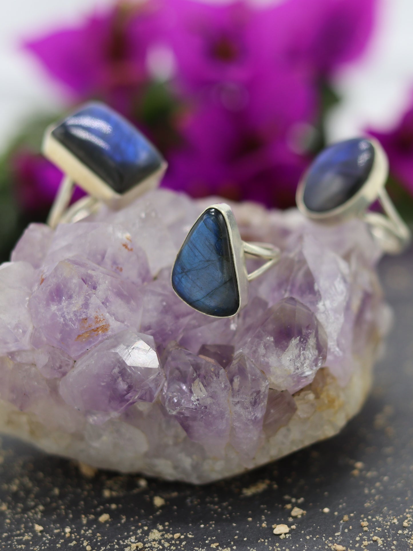 EVE LABRADORITE RING