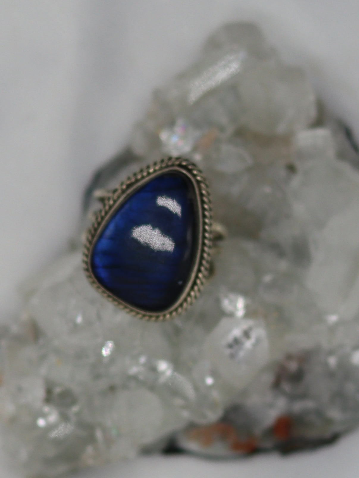 QUEEN SILVER RING