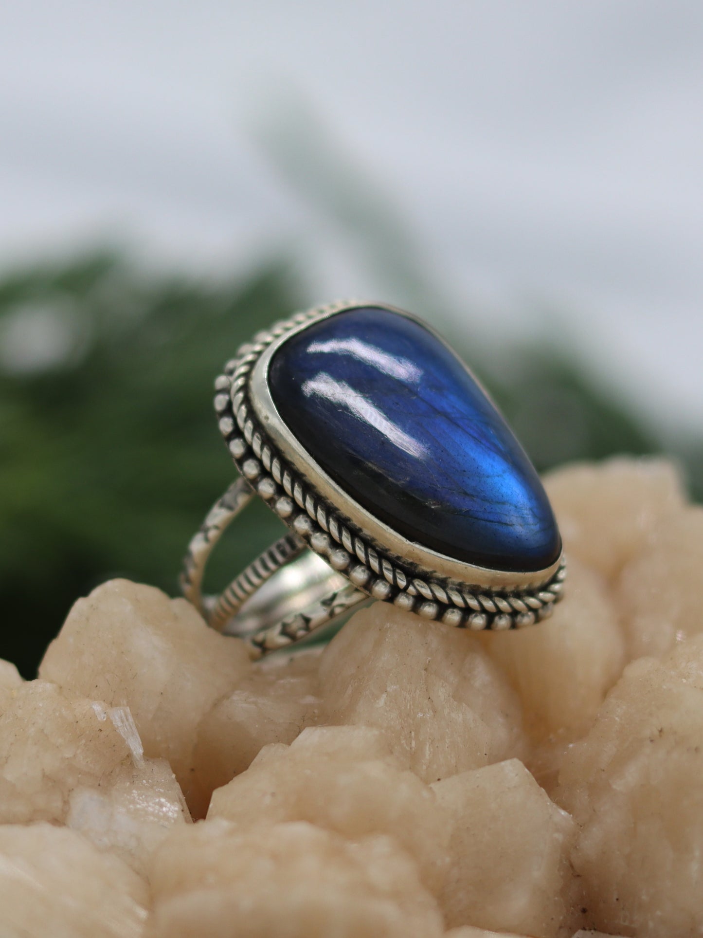 QUEEN SILVER RING