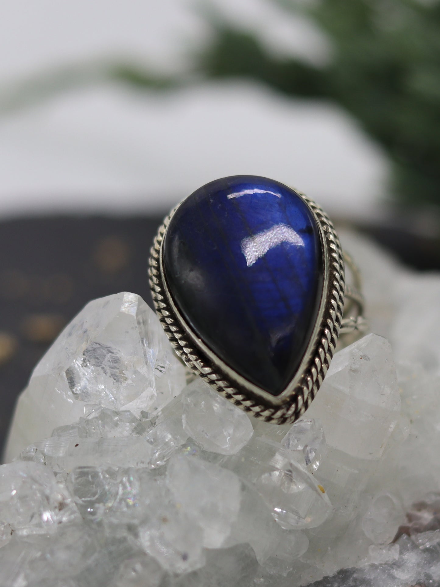 QUEEN SILVER RING