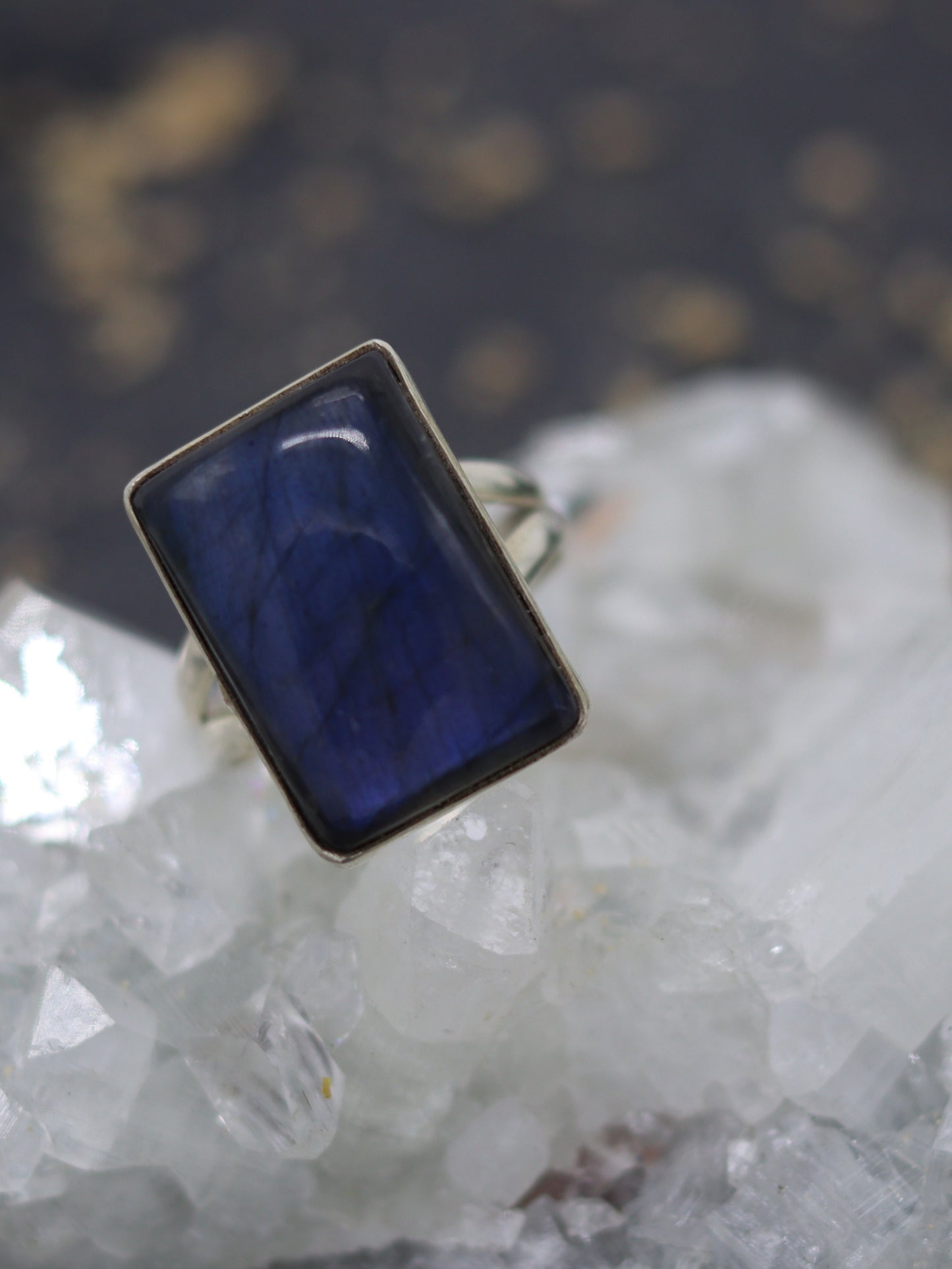 EVE LABRADORITE RING