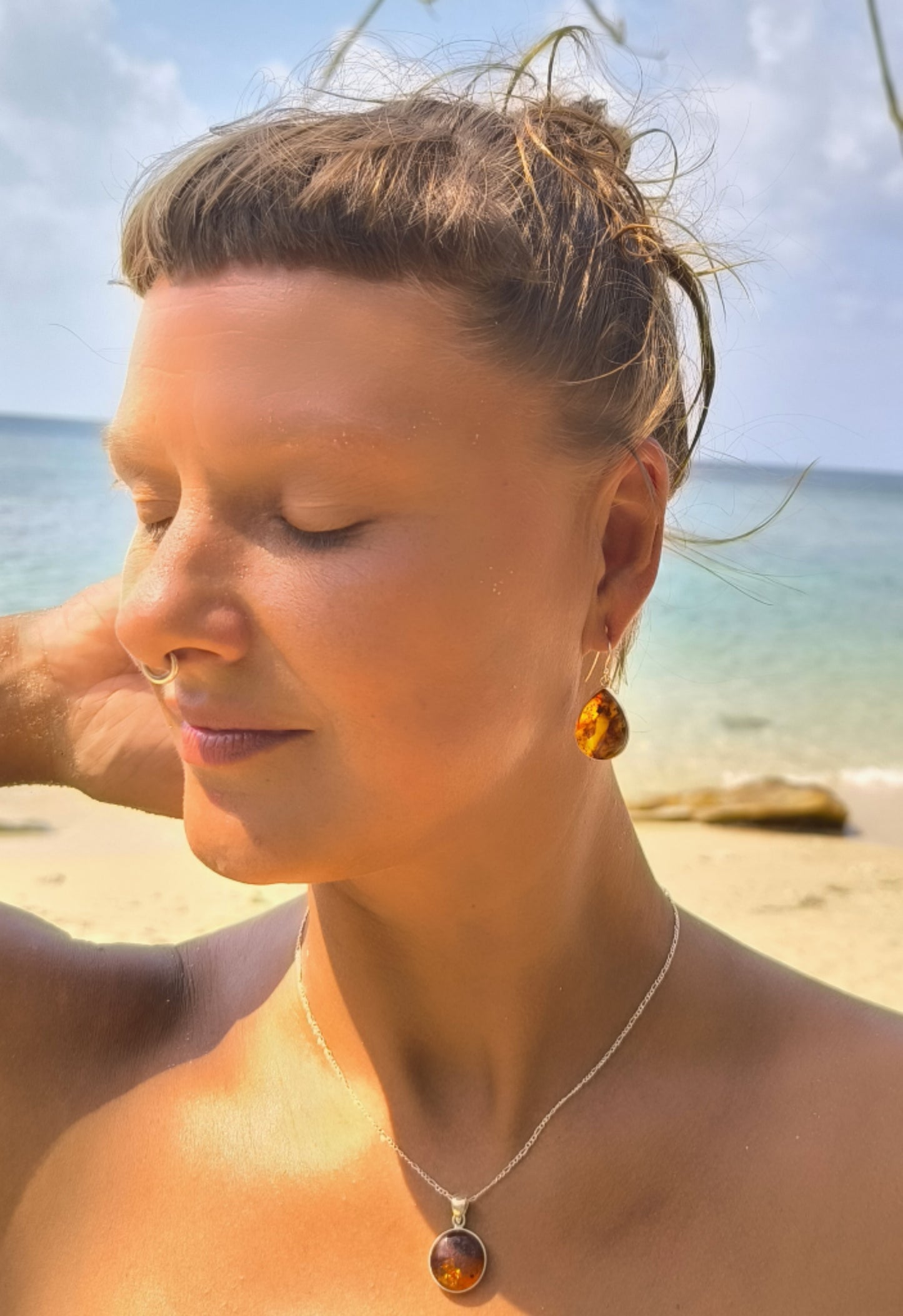 AMBER SILVER EARRINGS