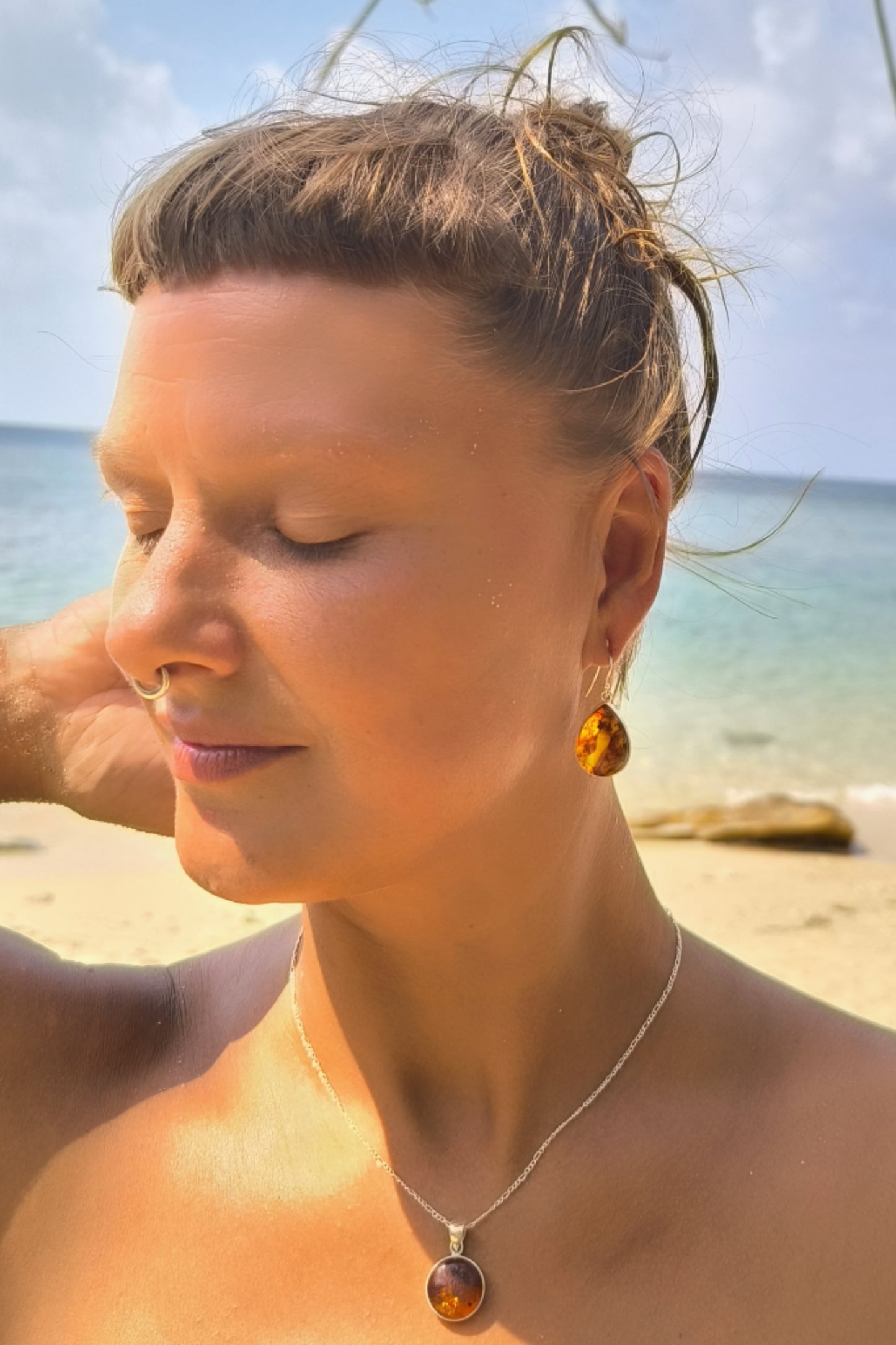 AMBER SILVER EARRINGS