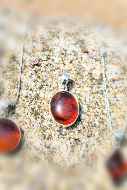 AMBER SILVER NECKLACES